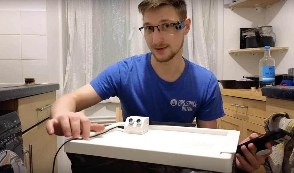 Automatinė šiukšlių dėžė išlaiko maistą švaresnę