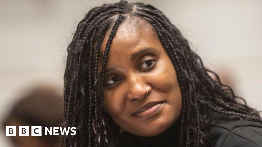 Jokūbo Zumos dukra, kuri susiduria su Pietų Afrikos kaltinimais daugiau