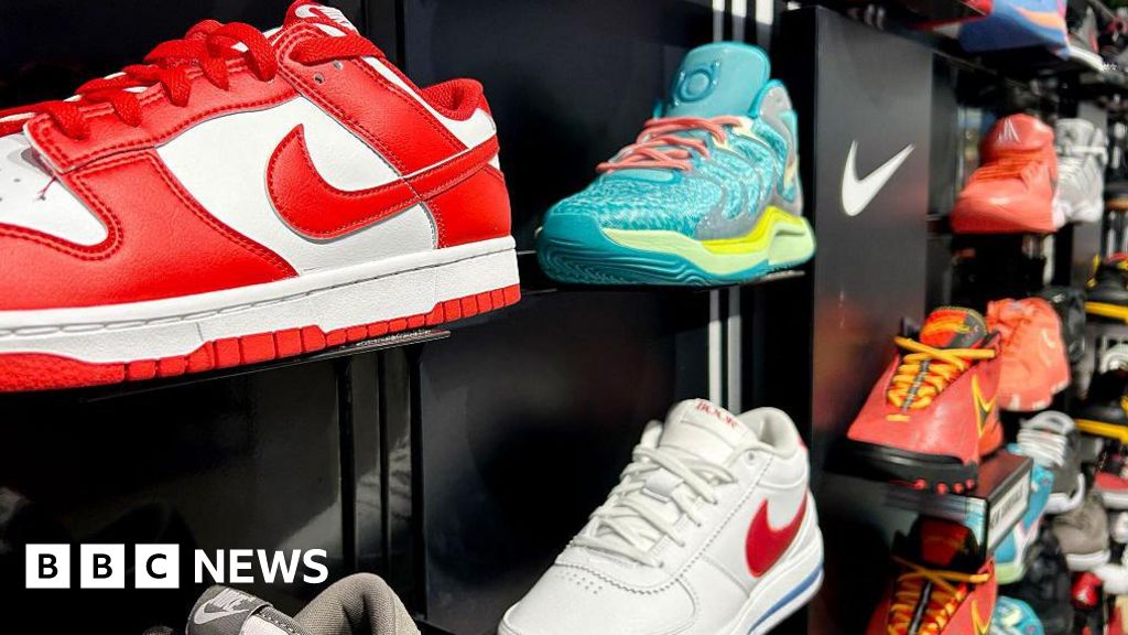 „Nike“ kelti JAV kainas, nes firmos susiduria