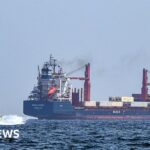 Dujų ir naftos kainos kyla, o akcijos krenta dėl baimių, kad konfliktas gali paaštrėti