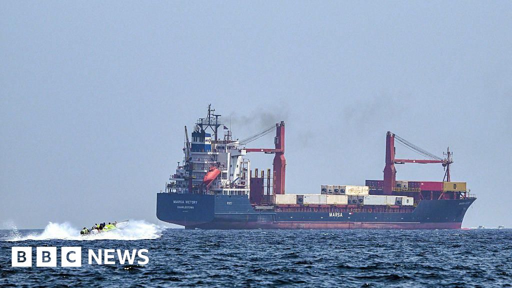 Dujų ir naftos kainos kyla, o akcijos krenta dėl baimių,